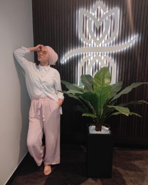Tua El-Fawwal Instagram - Brauche mal wieder etwas Entspannung und Wellness. @mini_1996 wollen wir wieder? 🥰 
Was macht ihr um euch zu entspannen und abzuschalten? 😊
