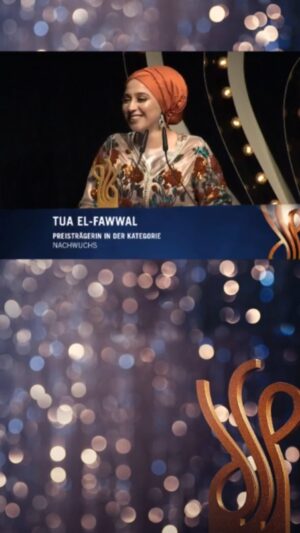 Tua El-Fawwal Instagram - Und der größte Dank gebührt Gott, Alhamdullilah 🤲🏼❤️
@almila.bagriacik deine Reaktion 😍😭Danke🙏🏽😘