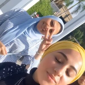 Tua El-Fawwal Instagram - Füll nicht dein Leben mit Zeit, sondern deine Zeit mit Leben.💫 .
.
.
مصر 🥰
#hijabi #hijabfashion #egypt #egyptlove #enjoy #enjoylife #family #love #friends #blessed #alhamdullilah🙏 #holiday #home #mycountryhome