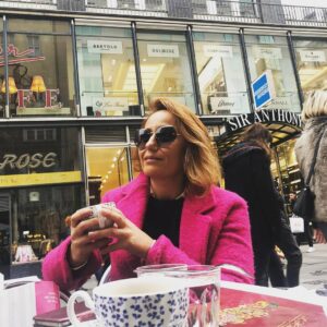 Tuba Erdem Instagram - Vienna😍
#avusturya🇦🇹 #turne #tiyatro #sanatiyidiriyilestirir