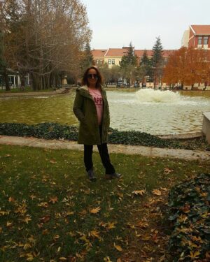 Tuba Erdem Instagram - Eskişehirdeyiz😊#oyun #istanbulmeydansahnesi  #vaysenmisinbenolan  #ekip #tiyatroiyidir