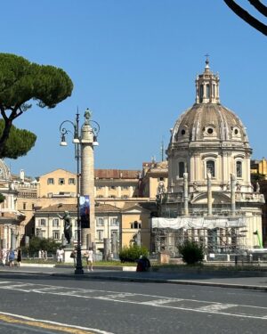Tuba Erdem Instagram - Roma❤️🎉#rome #kulture #roma #travelphotography #fun #holiday #teachers