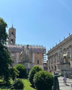 Tuba Erdem Instagram - Roma❤️🎉#rome #kulture #roma #travelphotography #fun #holiday #teachers
