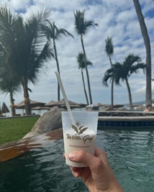 Tucker Ricchio Instagram - Puerto Vallarta family vacay photo dump 🖤✨ #vacation #mexico #puertovallarta #luckygirl