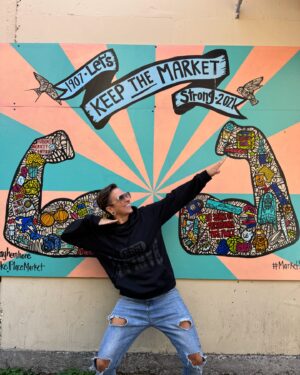 Tucker Ricchio Instagram - Just vibes ✌🏽

#seattle #pikeplacemarket #travel #chefsofinstagram #cheflife #nextlevelchef #ChefTucker #GastronomyGangster #streetart