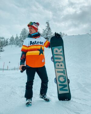 Tugay Mercan Instagram - Üşüdük mü? 🥶 🏂 #snowboard