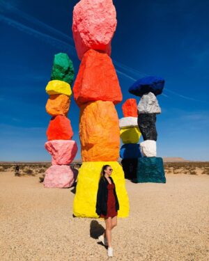 Tuğçe Kurşunoğlu Instagram - I am happy, I am purified 🌈🌈 #lasvegas #sevenmagicmountains