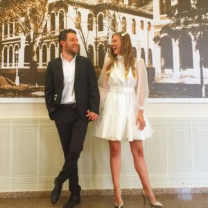 Tuğçe Kurşunoğlu Instagram - 💝💝
Muhteşem elbisem @buketkiziltann  ellerinden 👗🎊 💟 Nice güzelleri için ➡️➡️ https://basedinistanbul.com/
