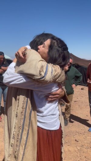 Tülay Günal Instagram - You’re great  Reymonde.💗 l learned a lot of things from you . Thank you for your friendship and for everything. #ReymondeAmsellem  #Miriam 💫⚡️⭐️
Director: Benjamin Ross ✨💚 
Director of photography: @davidmcfarland ✨🧡
And @bandar_atifi “Silence” Your voice is still in my ears 🩵✨
Moses: @avi.azulay_ ✨🔥
and amazing crew✨💙 
 #testamentthestoryofMoses 
#ahitmusanınhikâyesi @netflix @karga7pictures 🎊😍