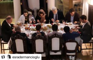 Tülay Günal Instagram - 😉Yarın akşam görüşmek üzere. “Oy Asiyem,can Asiyem”  @esradermancioglu 💙 #Repost @esradermancioglu with @use.repost
・・・
Yarın akşam...sert mevzular...
@bahadirozdener @sumelisuzan @medyapimresmi @hudutsuzsevdadizi