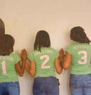 Tunisha Hubbard Instagram - Swipe to see how it started ☺️ Happy Founders’ Day to the best LS’s in the world and my all my Sorors , including my mom, my sister, my Aunt Nan and Aunt Doe Doe 💚💖 #AlphaKappaAlpha