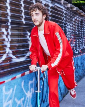 Ty Doran Instagram - Loved talking to @flauntmagazine! Look how cool and clean @johntanstyling and @kolektiview made both me and my shoebox nyc apartment seem! @platformprteam