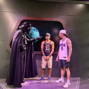 Ty Simpkins Instagram - Never thought I’d say I hung out with Darth Vader, Dinosaurs, the Grinch, and the Lorax in the same week. By the way he does indeed speak for the trees. 

#UniversalStudiosOrlando
@universalorlando 
#WaltDisneyWorld
@waltdisneyworld