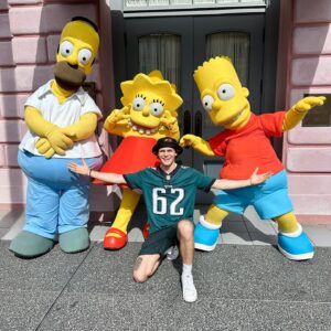 Ty Simpkins Instagram - Never thought I’d say I hung out with Darth Vader, Dinosaurs, the Grinch, and the Lorax in the same week. By the way he does indeed speak for the trees. 

#UniversalStudiosOrlando
@universalorlando 
#WaltDisneyWorld
@waltdisneyworld