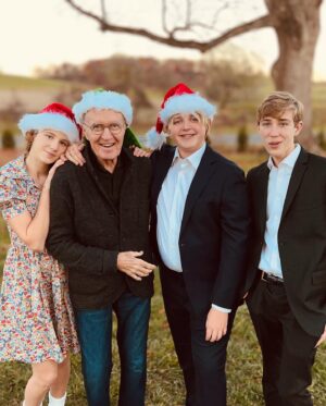 Ty Stiklorius Instagram - We had some close calls this year with health so I am feeling extra grateful for and present to having multiple generations together with friends to enjoy one another at the farm. 🧡💛❤️ 🍁 🥧