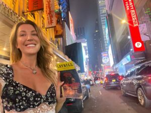 Ty Stiklorius Instagram - NYC with my girl and my Mama, the MOMA & musicals ❤️❤️❤️