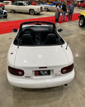 Tyler Hoover Instagram - 1 car sold, 4 to go @barrett_jackson Houston! I may have set a new record for a 1990 Miata, but it was the nicest one I’ve ever owned. 928, Syclone, and K5 Blazer tomorrow, Superbird on Super Saturday. You can watch the auction online or see me doing live coverage on @history and @fyi