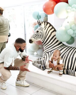Tyler Lepley Instagram - KING OF THE JUNGLE 🦁 

I love you son, Happy 1st Birthday! 

Venue : @thejulianahtx