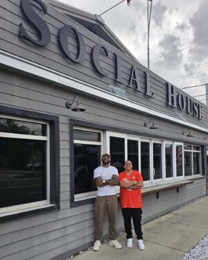 Tyler Lepley Instagram - I can get used to Tampa…

Lepley’s Kitchen & Lounge 

Coming Soon 🙏🏽
