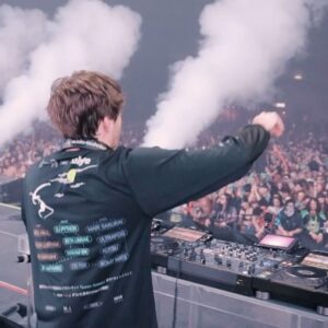 Tyler Marenyi Instagram - 1, 2 or 3?

All these collabs are dropping soon 👀

Drop a comment and lmk which one you want first! 

1. NGHTMRE x @liquidstranger ft @mougleta 

2. NGHTMRE x @aceauramusic ft @iammarlhy 

3. NGHTMRE x @frankynuts ft @deathbyromy 

🔮🔮🔮