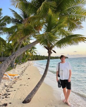 Tyler Marenyi Instagram - Played my first ever sets with no shoes on last week!!🌴 What an unbelievable experience flying to Fiji to for music. I had such a good time meeting so many festival goers and artists. From witnessing a Bonobo set on a floating bar in the middle of the ocean to playing my own set to close out main stage on the beach, It was such a cool, intimate experience. I love you @yourparadise and can’t wait to be back! 🔮