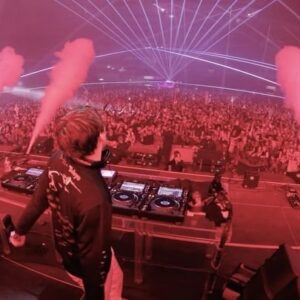 Tyler Marenyi Instagram - INSANE energy at Thunderdome this past weekend. Got to test out a TON of new music that I’m gonna be teasing for the next few weeks off my upcoming EP. 

Huge shoutout to the don @excision @excisionpresents for throwing such a badass event and going extra hard on the stage production. Truly a next level experience! 🔥🔮