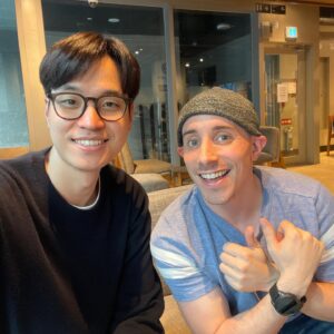 Tyler Rasch Instagram - 타일러와 만나면 몇 시간 동안 수많은 주제에 대해 대화를 하는데, 항상 “많은 분들께 이 이야기를 들려드리면 얼마나 재미있을까?“라는 생각이 들어요. 그래서 이번에 #세상을공부하다 책 출간 기념 북토크에 꼭 게스트로 섭외해야겠다고 마음을 먹었고, 11월 2일에 저의 북토크 시리즈의 마지막을 장식합니다!

[저와 타일러를 함께 만나고 싶으시다면!]

📆 11/2 (목) 저녁 7시
📍 장소: 서울 마포중앙도서관 마중홀
🎟️ 신청: 교보문고 ‘세상을 공부하다 특별 강연 패키지‘
❗️ 선착순이니 빨리 신청하세요!
⭐️ 제 프로필에 링크 걸어두었습니다 :)