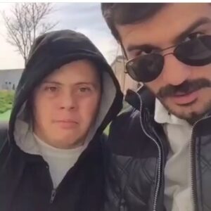 Ufuk Bayraktar Instagram - En kötü günlerinin  21 Mart çoşkusunda geçmesi ümidiyle.. Dünya Downsendromu gününlerini en içten sevgilerimle kutlarım❣