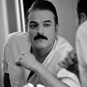 Ufuk Özkan Instagram - Volume 4 🤜🤛 @aileleryarisiyor.tv @eustun @staff.film @trt1 @erdaldemircii @abdullahbulutmanagement