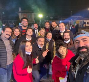 Ufuk Özkan Instagram - Biz 2020 ye gelişine vurup kurtuluyoruz bu yıldan 🤜🤛 @eustun @kalkgidelimtv @trt1 @staff.film @abdullahbulutmanagement @abdullahbulutt @baykut @zaferryigit