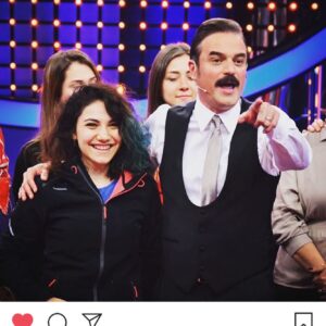 Ufuk Özkan Instagram - Aileler yarışıyor can ekip,can misafirler anılar volume 2 devam (1günde özlenirmi özlenir canlar) @aileleryarisiyor.tv @staff.film @eustun @trt1 @erdaldemircii @abdullahbulutmanagement