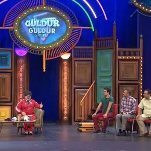Uğur Bilgin Instagram - Hasret sona eriyor. Güldür Güldür Show 4 ekim cuma Show tv ekranlarında. Bekliyoruz💐💐 @guldurguldur @showtv
