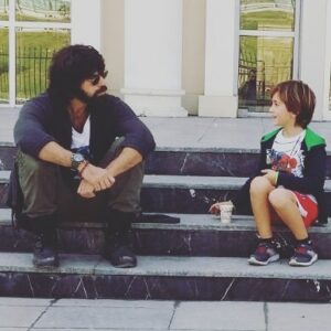 Uğur Pektaş Instagram - Biri gelir unuttuğun,kaybettiğin belkide hiç bilmediğin kendini sana  hatırlatır,bildirir...
