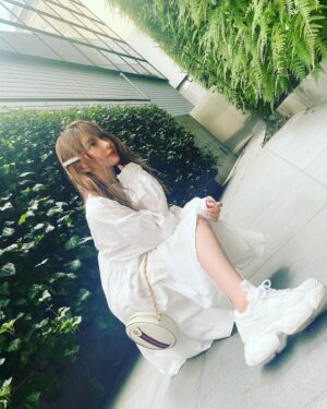Uki Satake Instagram - @ele00_official の
ホワイトのスニーカー👟🍼
可愛いすぎてお気に入り🤍
@0oulo0 LOVE YOU🤍

@0oulo0