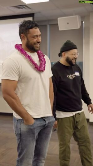 Uli Latukefu Instagram - Had so much fun running an acting workshop for fellow aspiring actors in Utah on the weekend. So much talent and passion in one room 👏🏽💪🏽 (more than we managed to capture in the video) Thank you for the invitation and huge congratulations to program director @charlieprescott and the entire team involved in this great initiative, and to everyone who gave their time and skills on the day.

Shout out to the brother David for being a good sport with the bag 😂😂 

🎥: @ammoneskaran @itsdavidmapa @charlieprescott