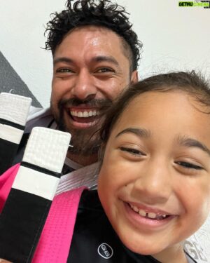 Uli Latukefu Instagram - It’s first stripe night for the Latukefu’s! 

Proud of our milestone tonight. We started together and love learning and getting better with every roll.

Thank you @gbglendale - coaches and students for making a home🙏🏽