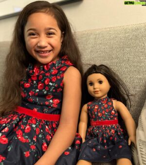 Uli Latukefu Instagram - Happy birthday my girl. 

Like me, she’s the eldest and as a result we’re both our parents crash test dummies 😂🤦🏽‍♂️🤷🏽‍♂️ But she rolls with us with so much grace and is the most caring, loving and generous girl with a sense of humour that cracks me up 😂

Happy birthday my Honour. We love you always. Walk by faith, not by what you can see and the rest will fall in place. ❤️ Mum and Dad.