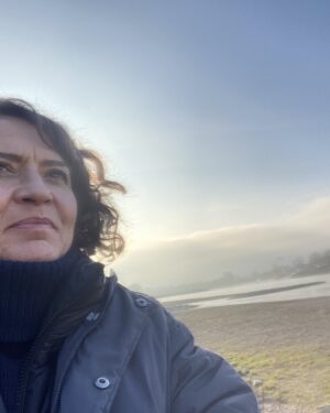 Ulrike Folkerts Instagram - Fast vor einem Jahr haben wir Avatar gedreht- jetzt kommt der Film bald ins TV 
#tatort#avatar#sendetermin07.01.2024
#dreharbeiten#eiskalt#tatortludwigshafen#bald#endlich
