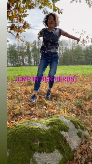 Ulrike Folkerts Instagram - #jump #herbst #peace  #natur #freedom