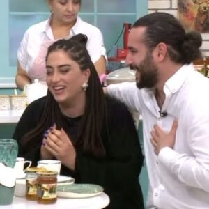 Ülvi Həsənli Instagram - dəcəlliyiç tutdu yenə))ustad @teyyarbayramovofficial  xeyir-dua verdi siz nə deyirsiz?😂😂