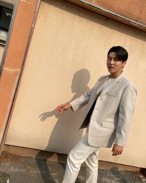 Um Mun-suk Instagram - 🍃