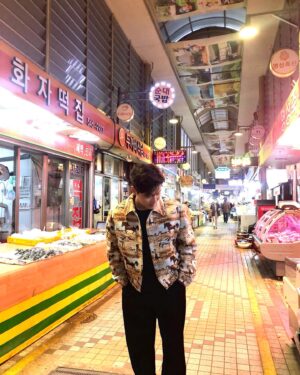 Um Mun-suk Instagram - 내고향 #온양온천#전통시장