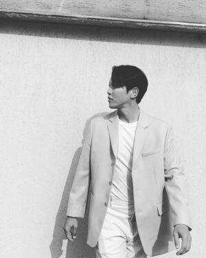 Um Mun-suk Instagram - 🍃
