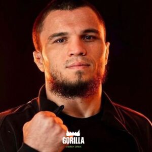 Umar Nurmagomedov Instagram - Умар: Мне все равно, что про меня скажут.

В интервью боец команды Gorilla Fighting Умар Нурмагомедов признался, что не старается добиться народного внимания.

💬 «Мне все равно, что про меня скажут. Я не собираюсь ничего делать, чтобы про меня говорили что-то хорошее.

У меня есть Семья, о которой я забочусь и дорога, по которой я иду. У меня свой путь. И я буду делать то, что я хочу!» - отметил Умар.

- - - - - - - - - - 

📢 «I don’t care what anybody says about me. I’m not going to do anything to have anything good said about me.

I have a Family that I take care of and a road that I walk on. I have my own path. And I’m going to do what I want to do!» - Umar noted.

#UFC #UmarNurmagomedov #Umar #Dagestan #