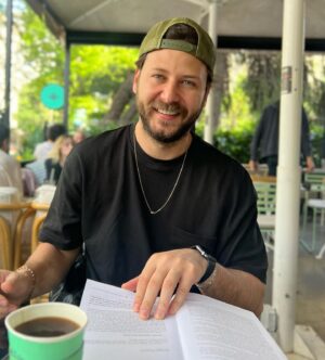 Ümit Kantarcılar Instagram - ☕️📕