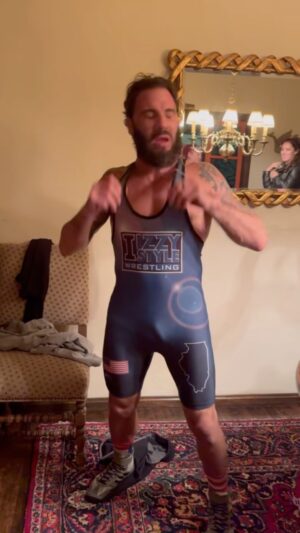 Urijah Faber Instagram - We do Halloween a little different up here in SacTown !!! 
#fab40s 
#teamalphamale 
#grattbaits 
#striperfishing 
#izzystylewrestling