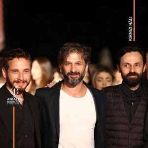 Ushan Çakır Instagram - Teşekkürler @antalyaff 🙏🏻 
Canım ekip♥️
@lcvfilm 🎈