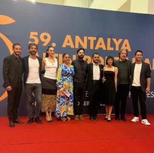 Ushan Çakır Instagram - Teşekkürler @antalyaff 🙏🏻 
Canım ekip♥️
@lcvfilm 🎈
