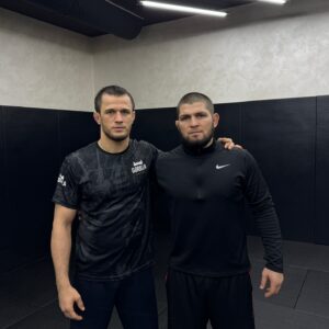 Usman Nurmagomedov Instagram - В этой игре есть уровни 
Скоро увидимся 😉