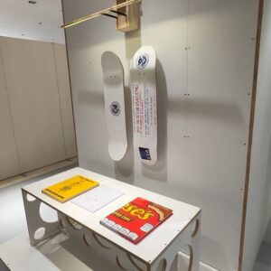 VERVAL Instagram - @tomsachs ‘𝚁𝚎𝚝𝚊𝚒𝚕 𝙴𝚡𝚙𝚎𝚛𝚒𝚎𝚗𝚌𝚎’ 𝚒𝚗 𝙸𝚜𝚎𝚝𝚊𝚗 𝚂𝚑𝚒𝚗𝚓𝚞𝚔𝚞 𝚘𝚙𝚎𝚗𝚜 𝚝𝚘𝚍𝚊𝚢! 🖖